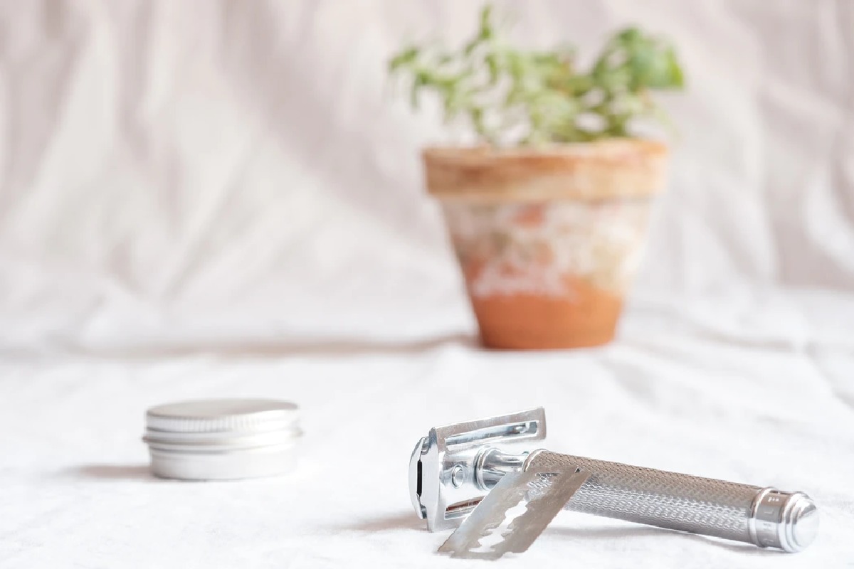 The Real Reasons Why You Should Buy A Safety Razor