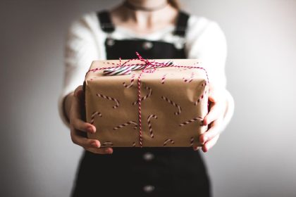 Top 9 Best Gifts for Parents