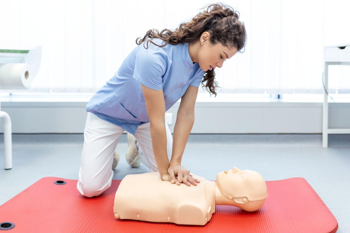 Three Essential Reasons Why You Should Get Online CPR Training Today