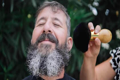 Brush-On Beard Color
